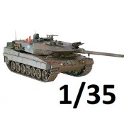1/35 scale military vehicles (411)