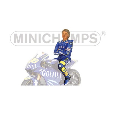 VALENTINO ROSSI SITTING WITHOUT SUNGLASSES 2004 - 1/12 SCALE